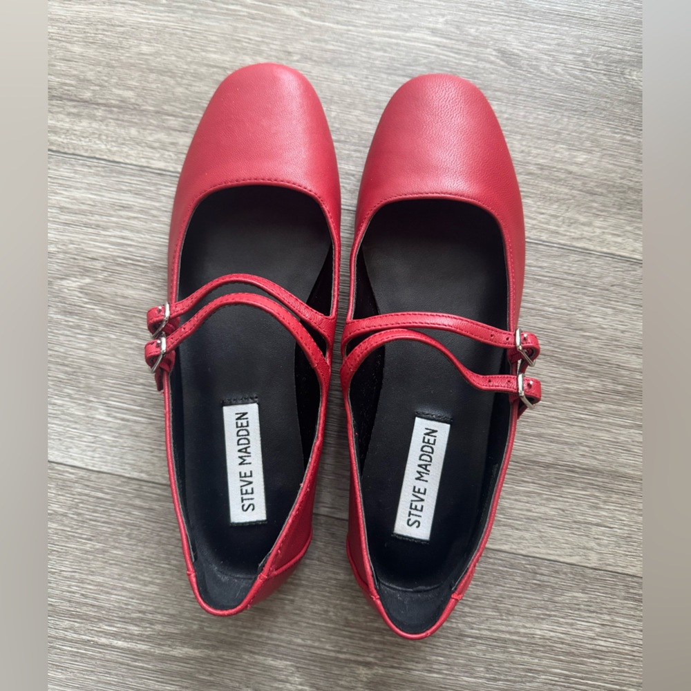 Steve Madden Red mary jane flats
